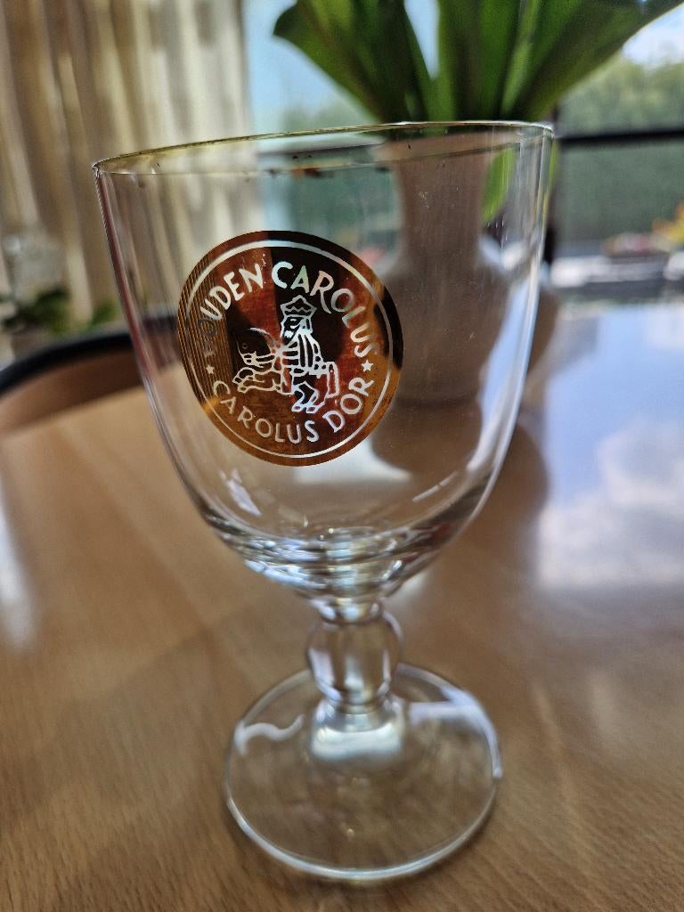 Glas Gouden Carolus, Enlèvement