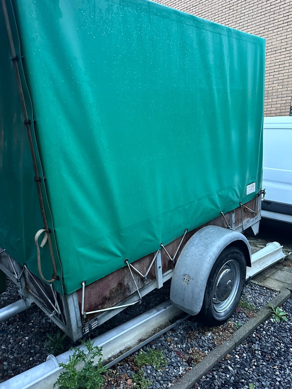Gesloten Aangangwagen, Ophalen, Zo goed als nieuw