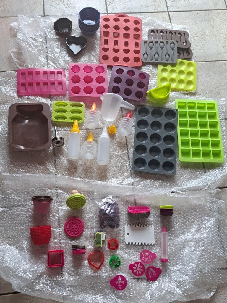 Set gebakjes, Ophalen