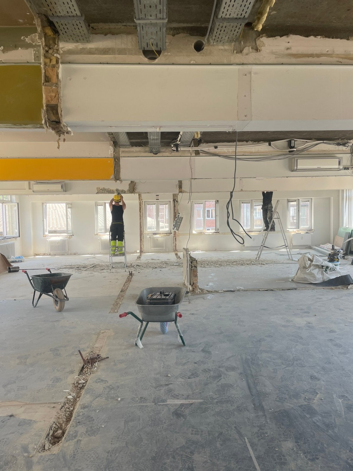 Afbraak en renovatiewerken, Ophalen of Verzenden