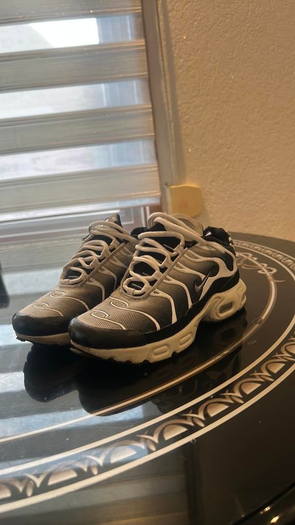 Nike tn wit zwart maat 33,5, Ophalen, Wit, Zo goed als nieuw, Sneakers