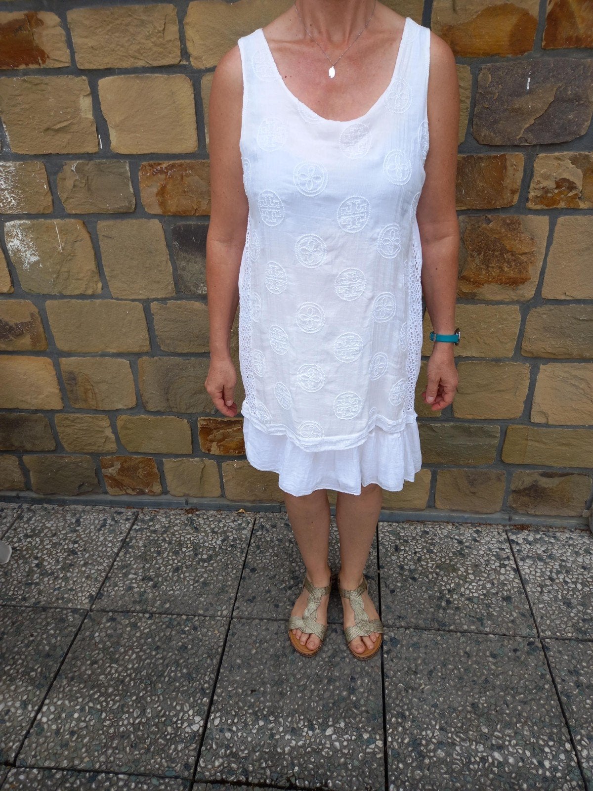 très jolie robe blanche., Enlèvement ou Envoi, Comme neuf