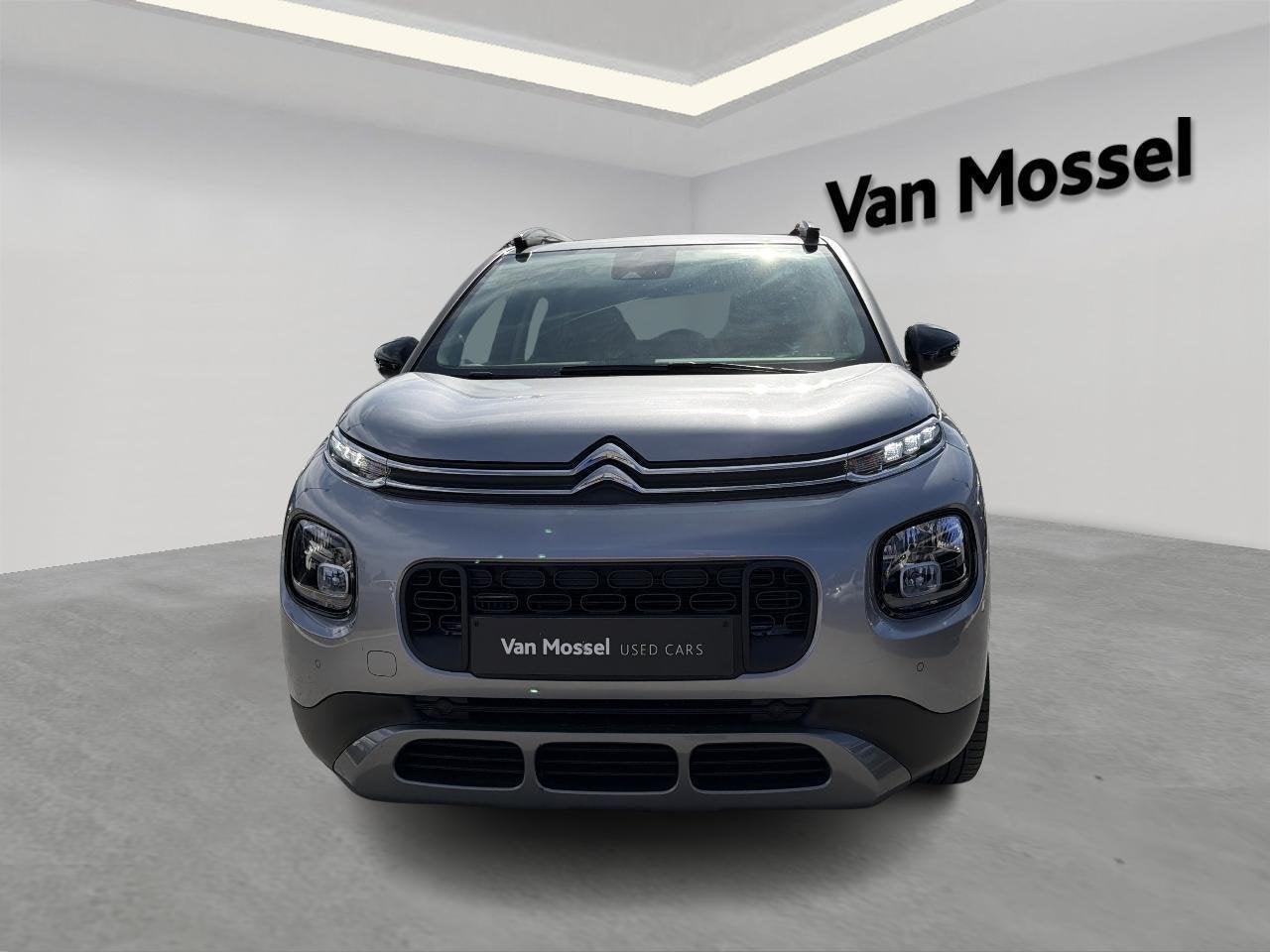 Citroën C3 Aircross 1.2 PureTech 130 S&S EAT6 Shine, 5 zetels, 3 cilinders, 131 pk, Zilver of Grijs