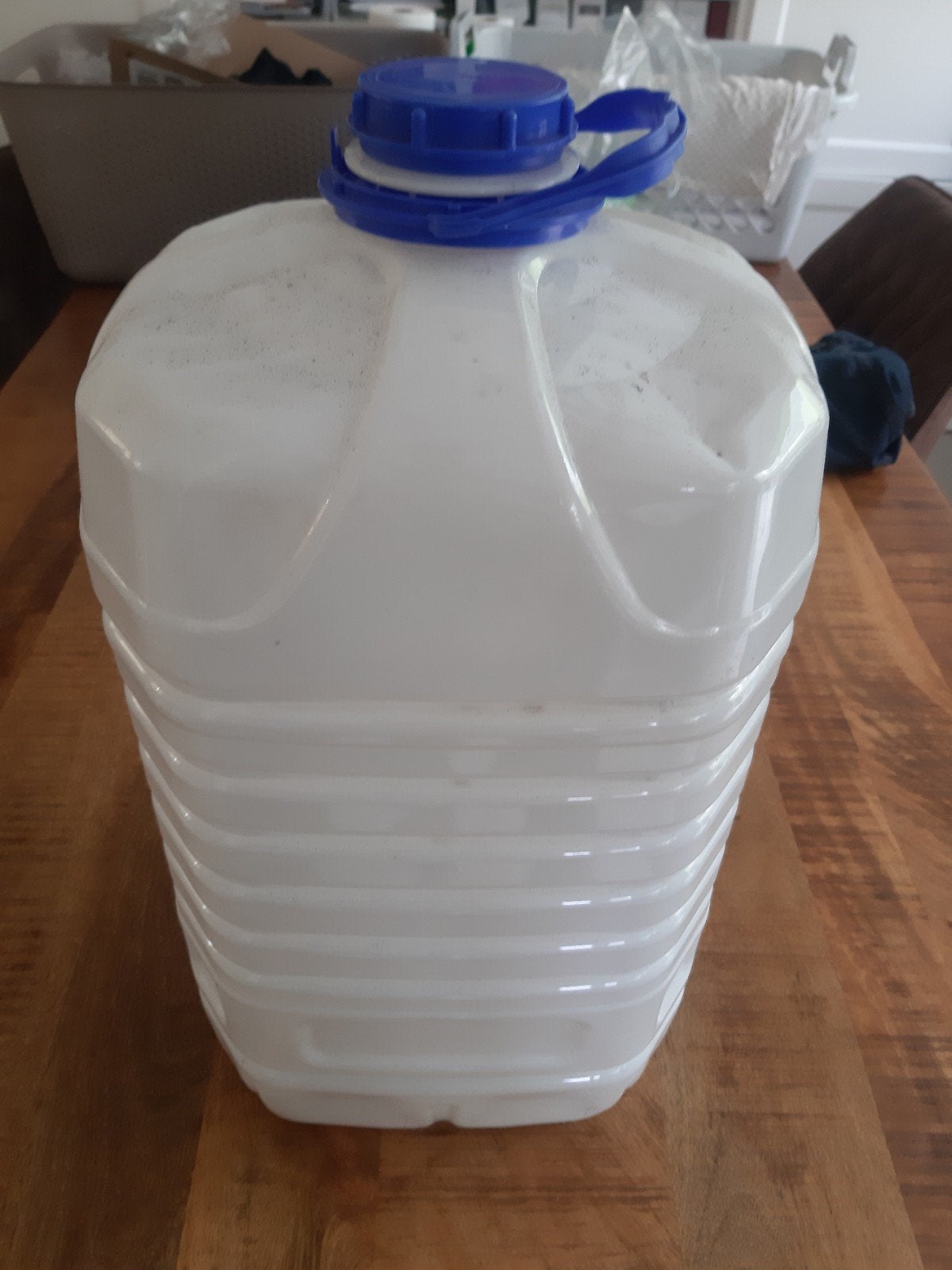 Bidon 20 liter, Ophalen