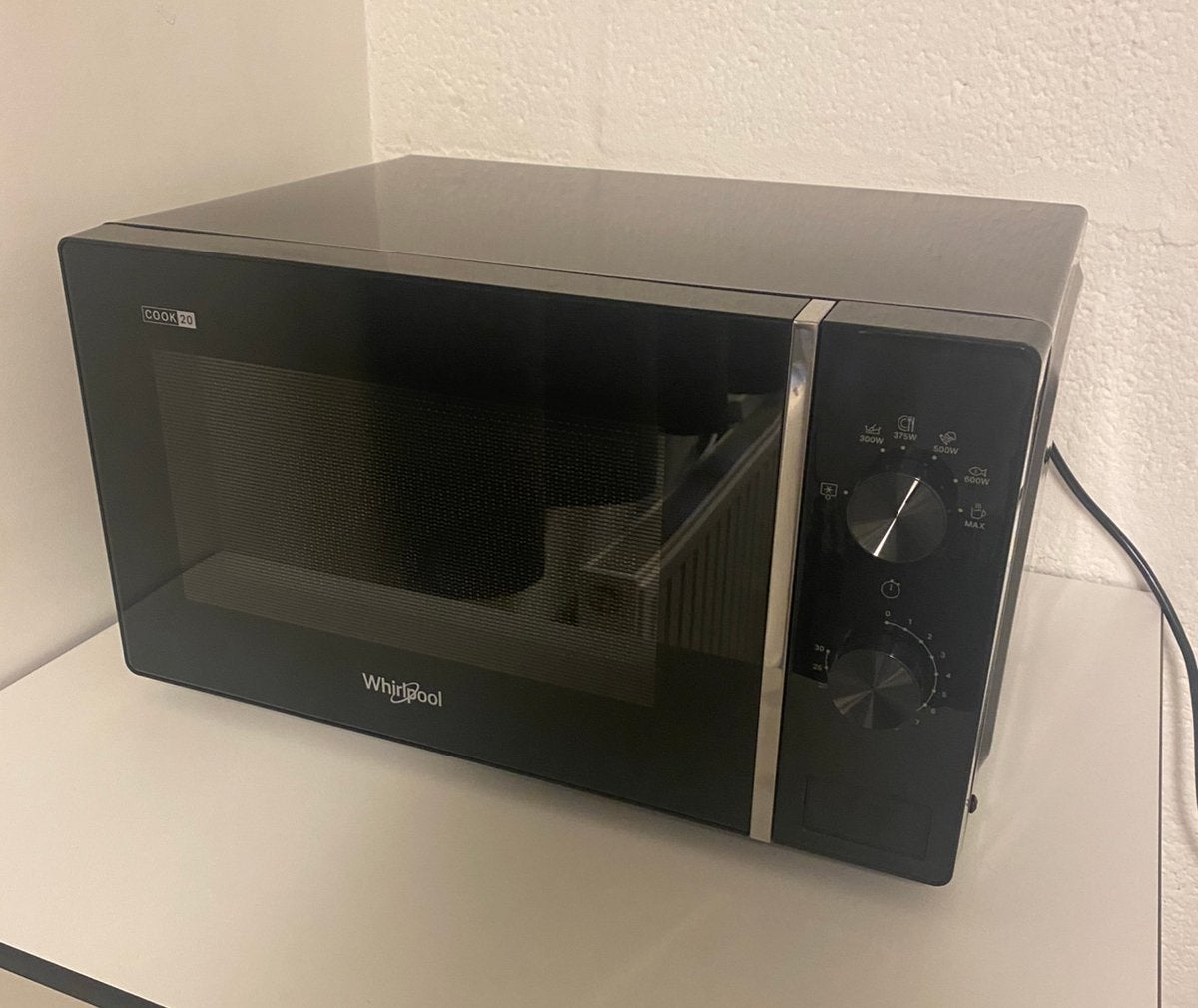 Whirlpool / Micro-ondes - Très bon état, Elektronische apparatuur, Ophalen, Zo goed als nieuw, Tussenbouw, Microgolfoven