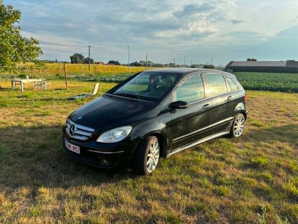 Mercedes B 150, Auto's, Mercedes-Benz, Voorwielaandrijving, 1498 cc, Zwart, Leder en Stof