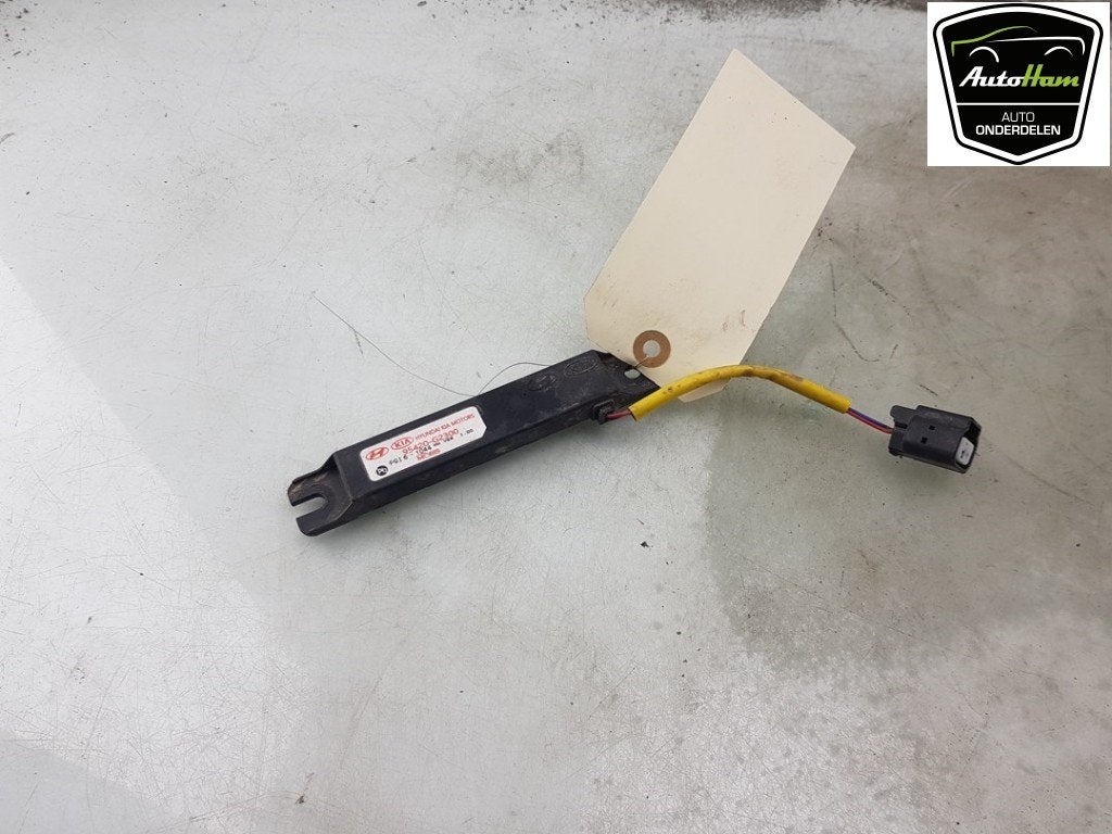 ANTENNE D'ACCÈS SANS CLÉ Kia Niro I (DE) (|95420G2300|), Kia, Info@kia.de, Utilisé, Theodor-Heuss-Allee 11
60486  Frankfurt am Main, DE