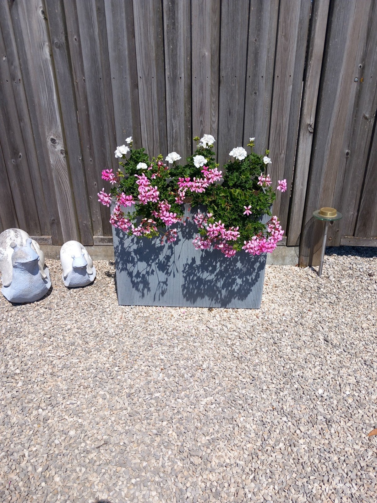Stenen pot met bloemen, Tuin en Terras, Ophalen