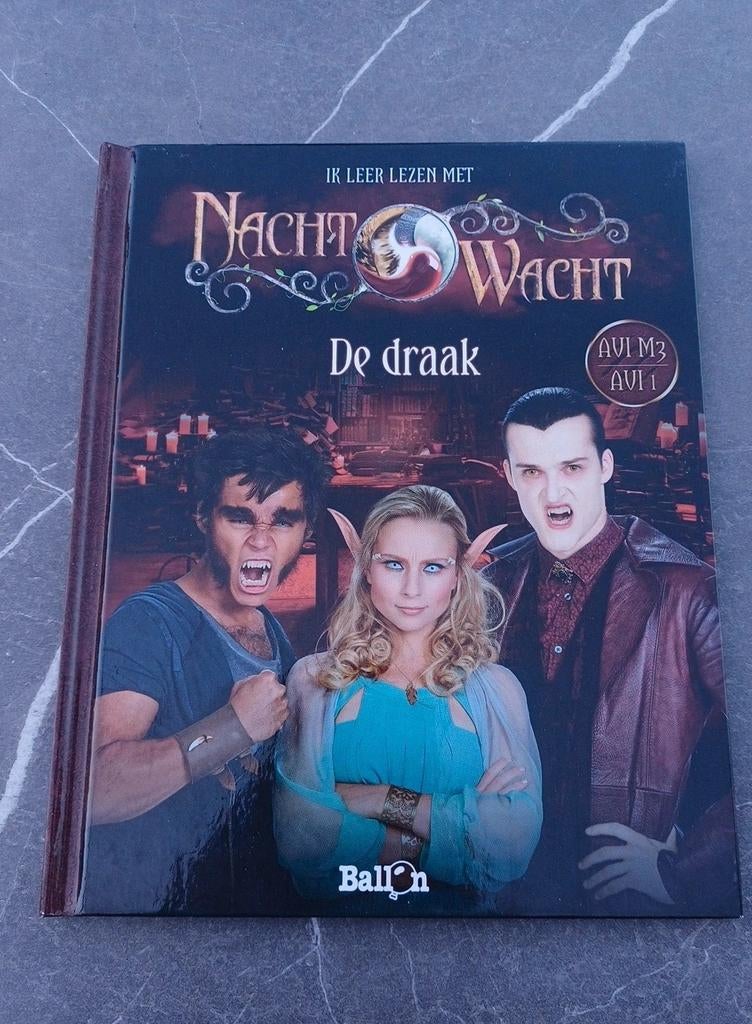 Nachtwacht - boek - kinderen - De draak - Studio 100, Boeken, Kinderboeken | Jeugd | 10 tot 12 jaar, Zo goed als nieuw, Fictie