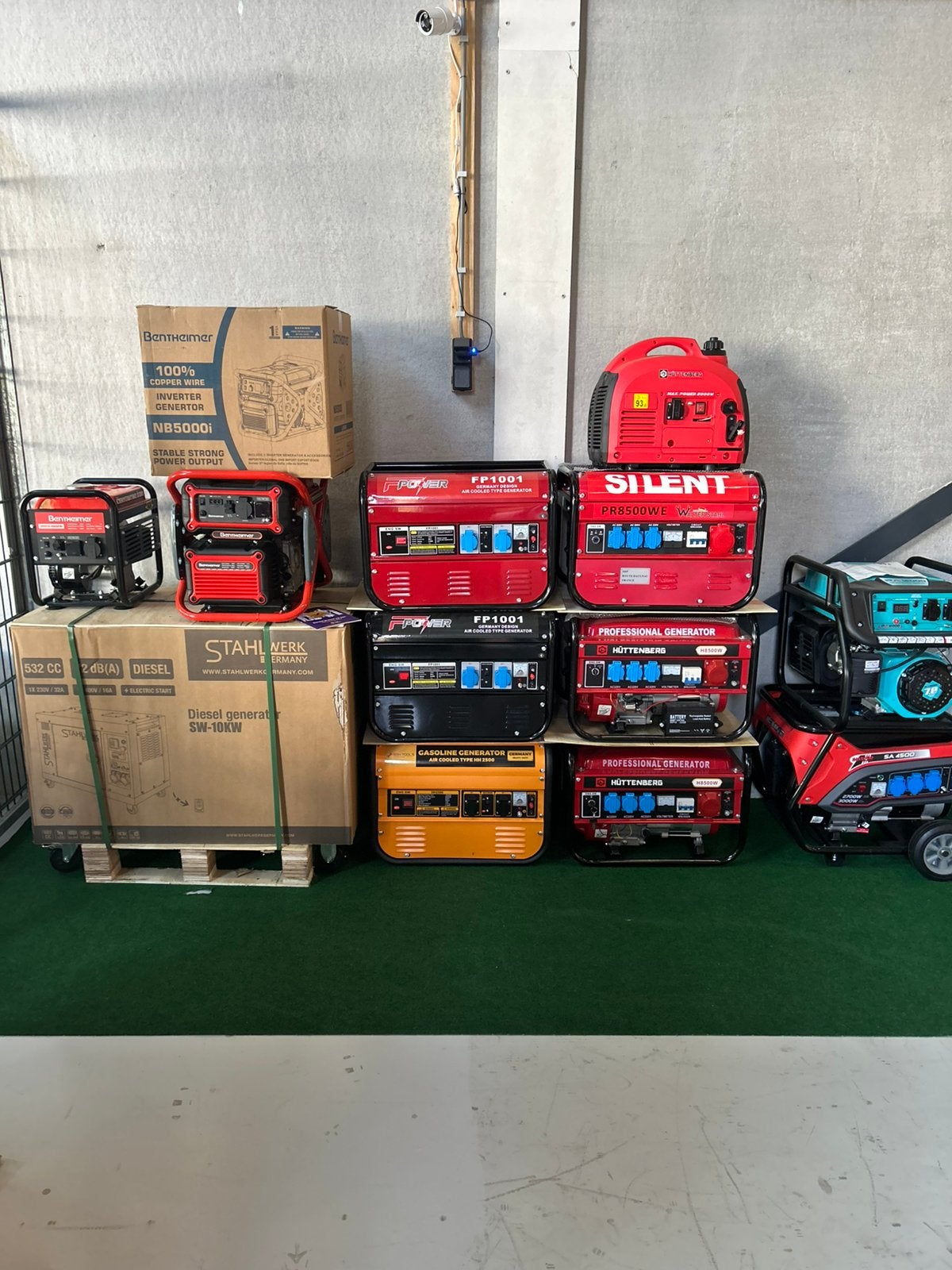 Nieuwe benzine en diesel aggregaten vanaf €€140, Bricolage & Construction, Enlèvement, Neuf