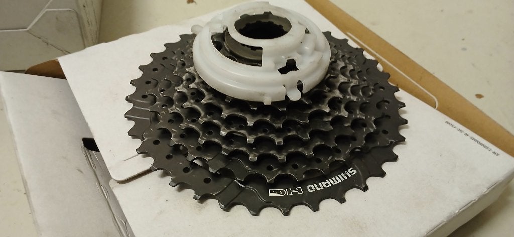 Cassette Shimano HG200, Vélos & Vélomoteurs, Vélos Pièces, Enlèvement, Utilisé, Autres types, Shimano