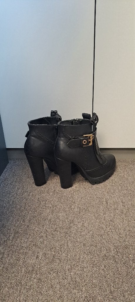 Bottines Talons Cuir Noir 41, Vêtements | Femmes, Neuf, Boots et Botinnes, Noir, Envoi