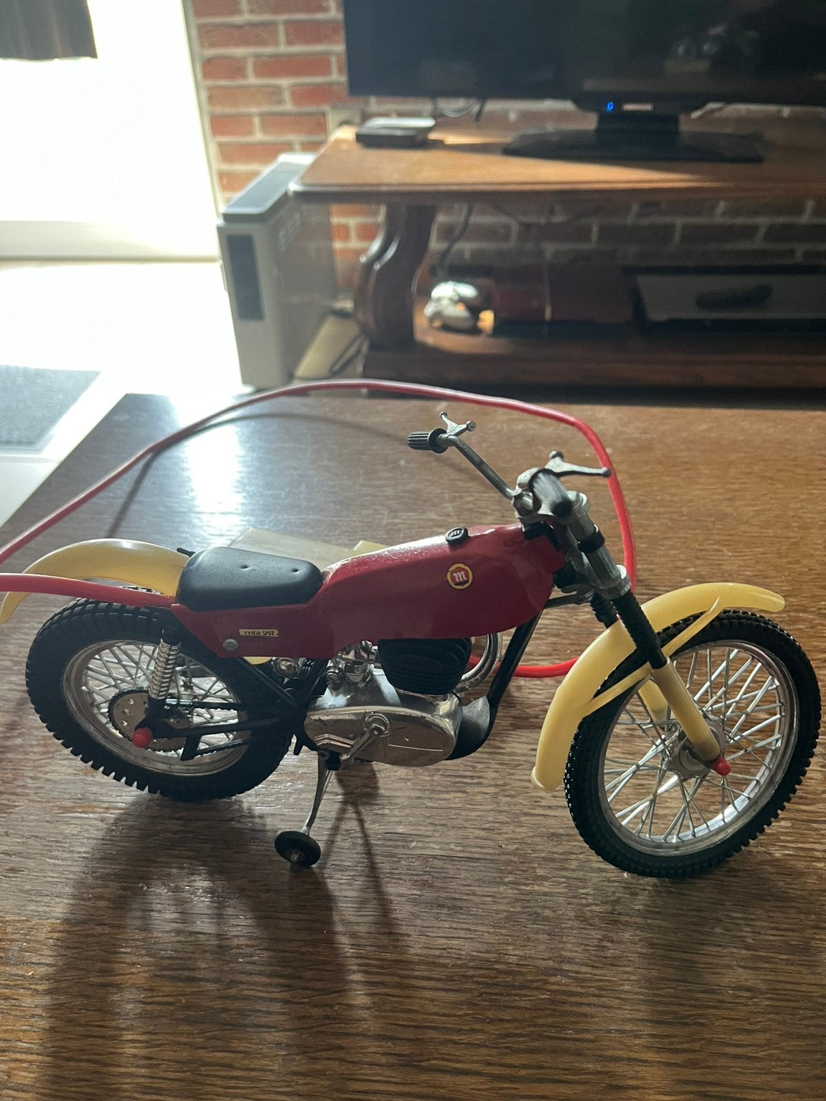 Montesa speelgoed motor., Hobby & Loisirs créatifs, Enlèvement, Comme neuf, Moteur
