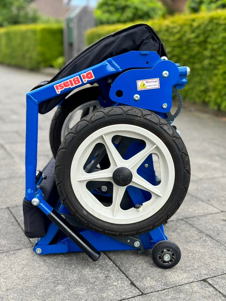 Nieuwe staat di blasi R30 automatisch opvouwbaar Scootmobiel, Ophalen of Verzenden, Inklapbaar, Zo goed als nieuw, Elektrische rolstoel