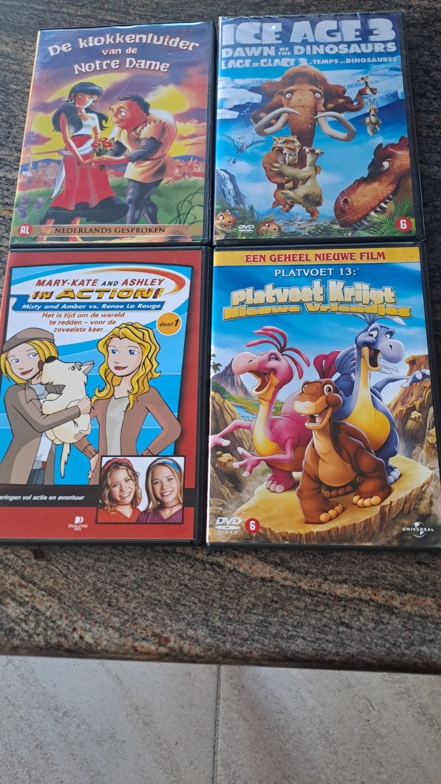 4 kinderdvd's, Enlèvement, Neuf, dans son emballage