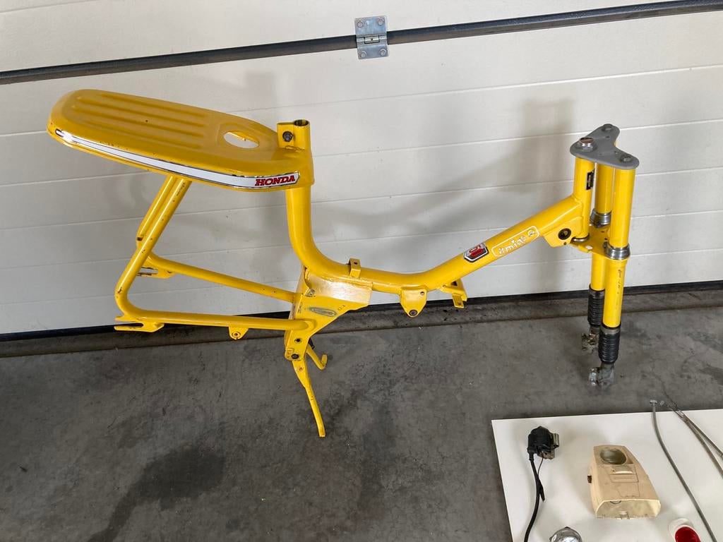 Honda Amigo onderdeel, Motoren, Ophalen