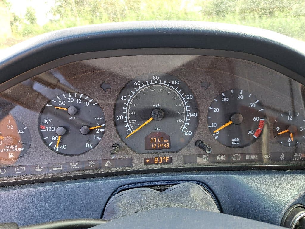 Mercedes SL500 oldtimer in 2028, foto 4