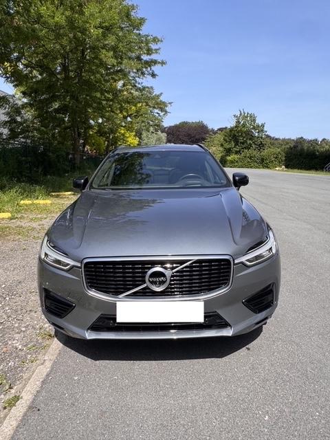 XC60 R-DESIGN T8 TWIN ENGINE PLUG-IN HYBRIDE 02/2020, Auto's, Automaat, 4 cilinders, 1996 cc, SUV of Terreinwagen