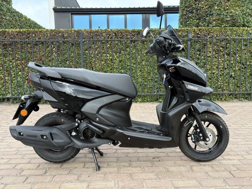 Yamaha RayZR 125 Cygnus, Motoren, Scooter, 125 cc, 11 kW of minder, Automaat