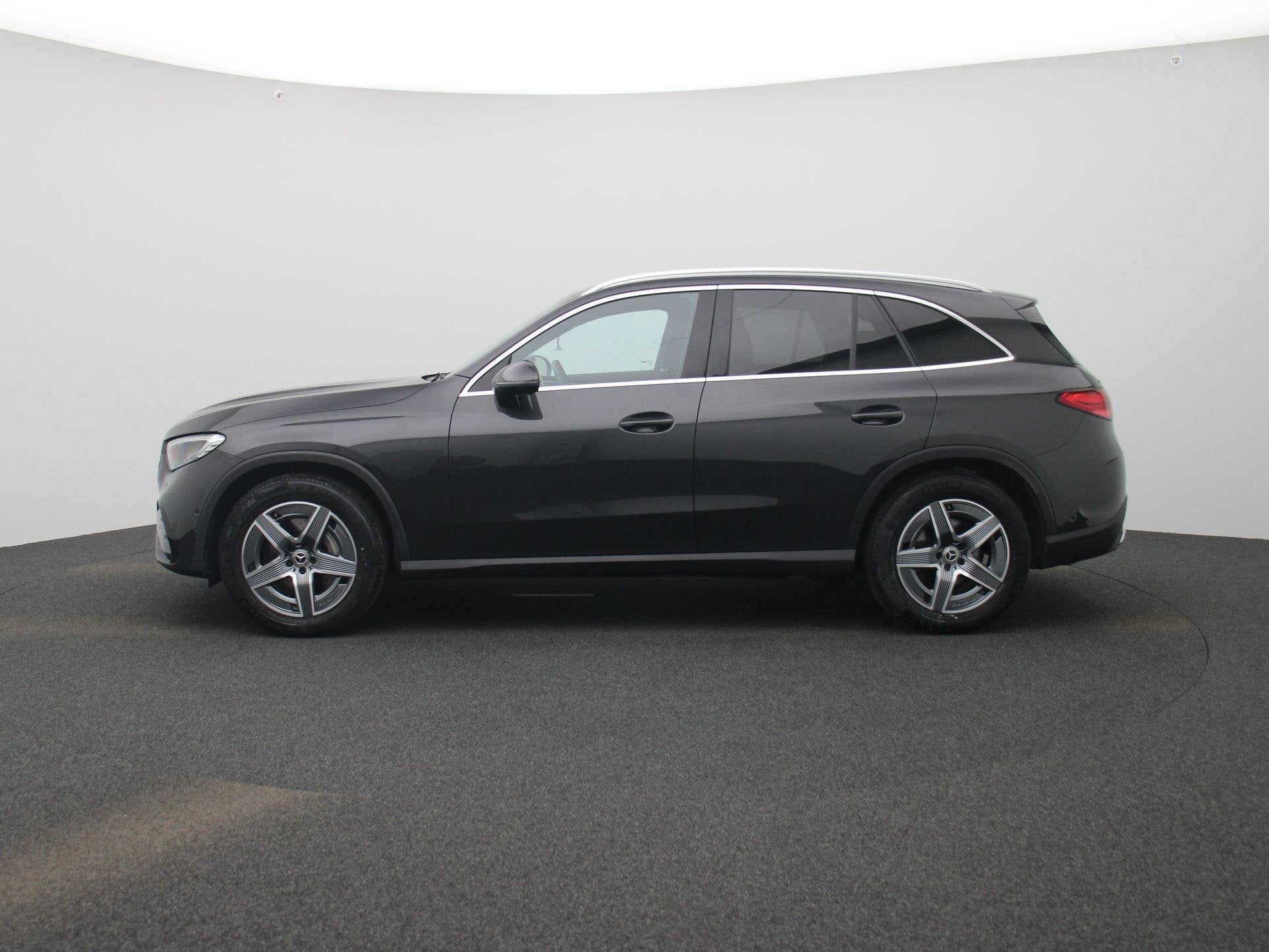 Mercedes-Benz GLC 300 d 4MATIC + LICHTE VRACHT MOGELIJK + AM, Auto's, Automaat, 269 pk, Stof, Gebruikt