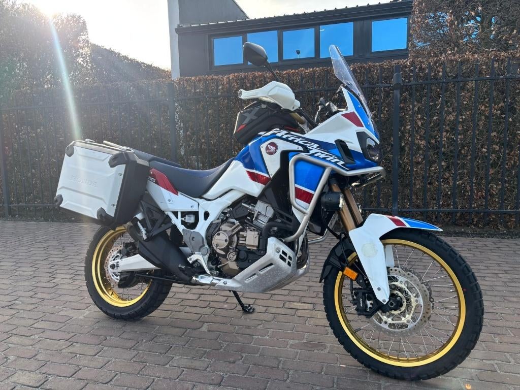 Honda Africa twin adventure, Motos, Poignées chauffantes, Permis Moto A, Tourisme, Entreprise