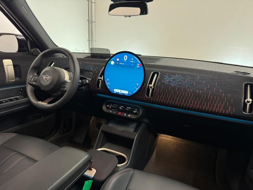Mini Countryman C 1.5A JCW Pack XL *PANO*KEYLESS*MEMORY*HUD*, Auto's, Mini, Parkeerassistent, Countryman, Zwart, Leder
