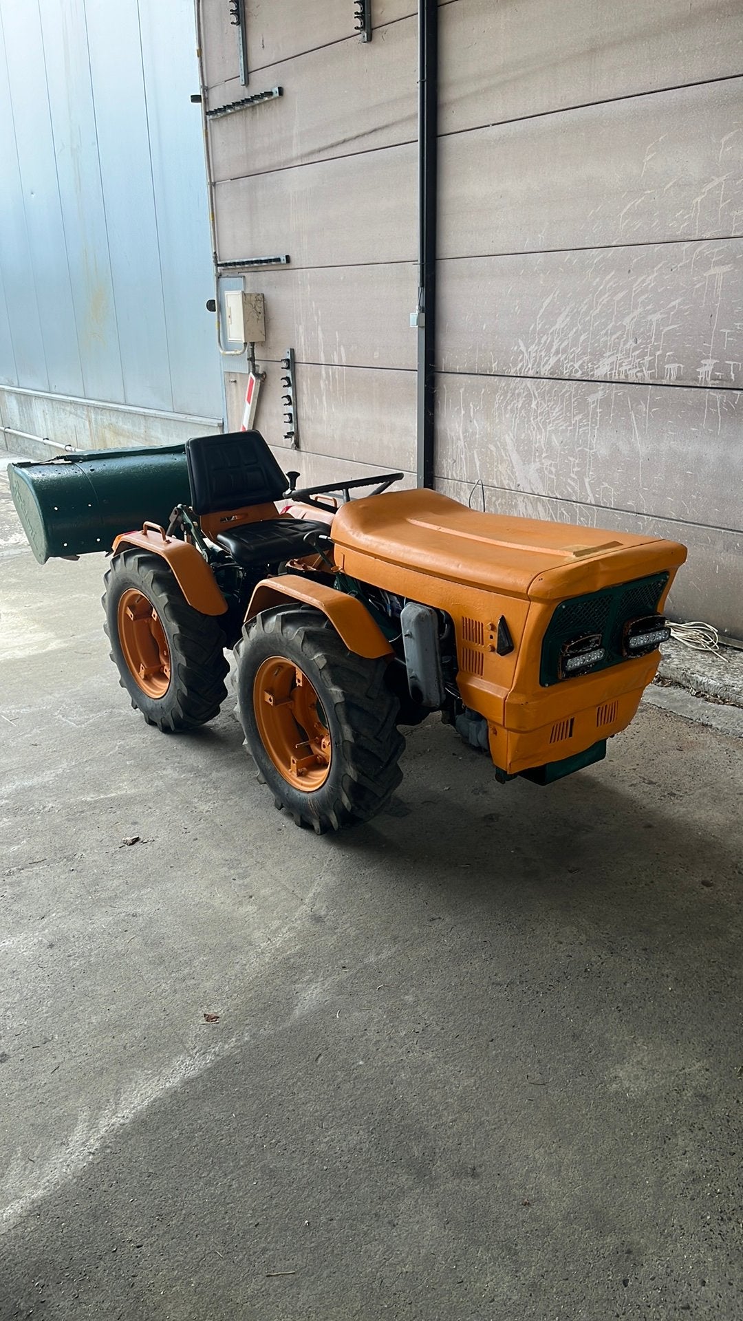 Minitractor, Enlèvement