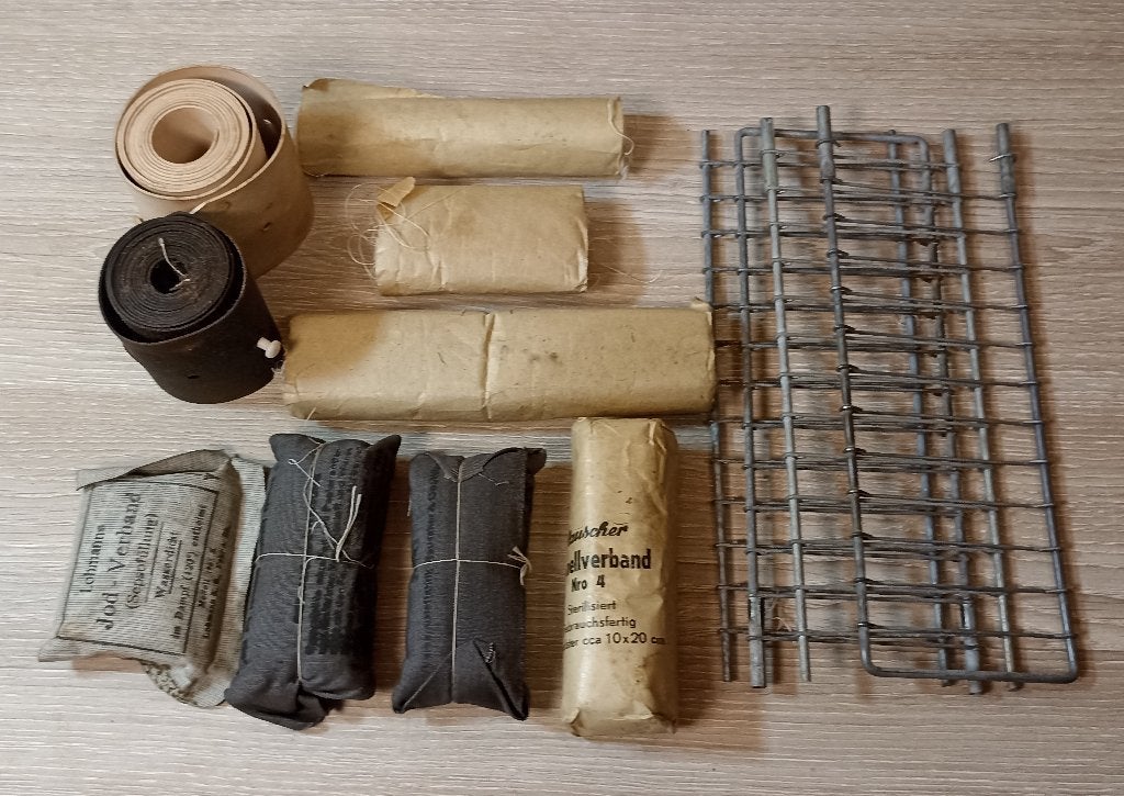 Lot Médical Allemand contenu de caisse Verbandkasten ww2, Envoi, Armée de terre, Autres types
