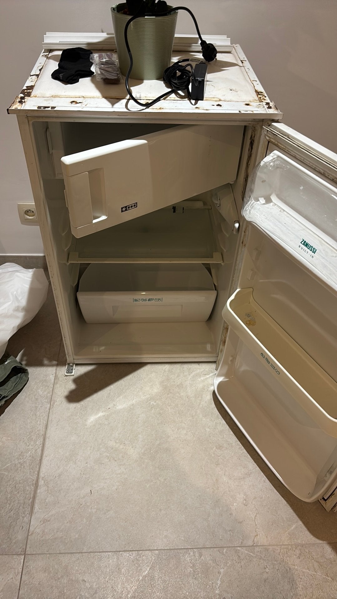Réfrigérateur encastré avec congélateur, Electroménager, Enlèvement, Utilisé, 45 à 60 cm