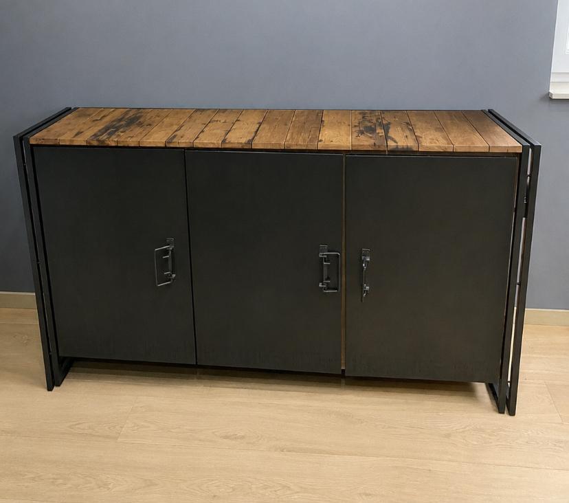 Bureau et armoire metal et bois, Ophalen, Zo goed als nieuw, Metaal