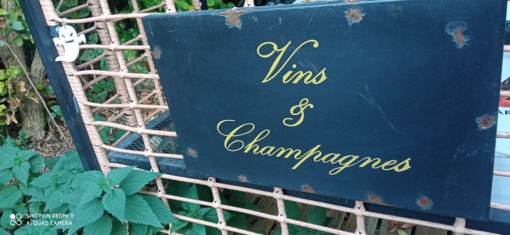 Emaille bord met wijn en champagne, Ophalen of Verzenden, Gebruikt