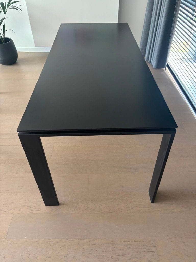 Eettafel zwart, Ophalen, Kunststof, Gebruikt, 50 tot 100 cm