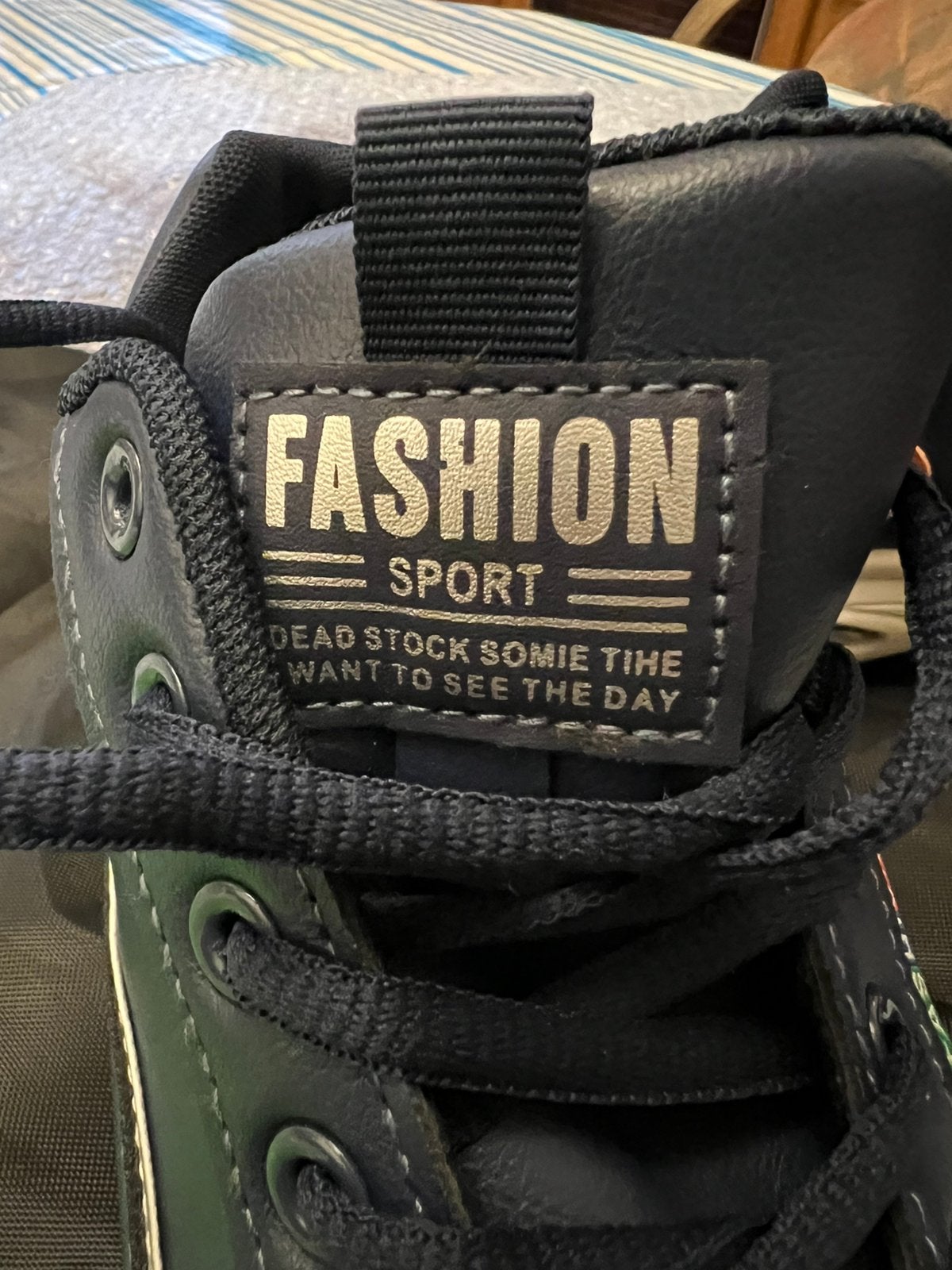 Nieuwe Sportschoenen te koop, Vêtements | Hommes, Neuf, Enlèvement ou Envoi, Chaussures de sport, Bleu