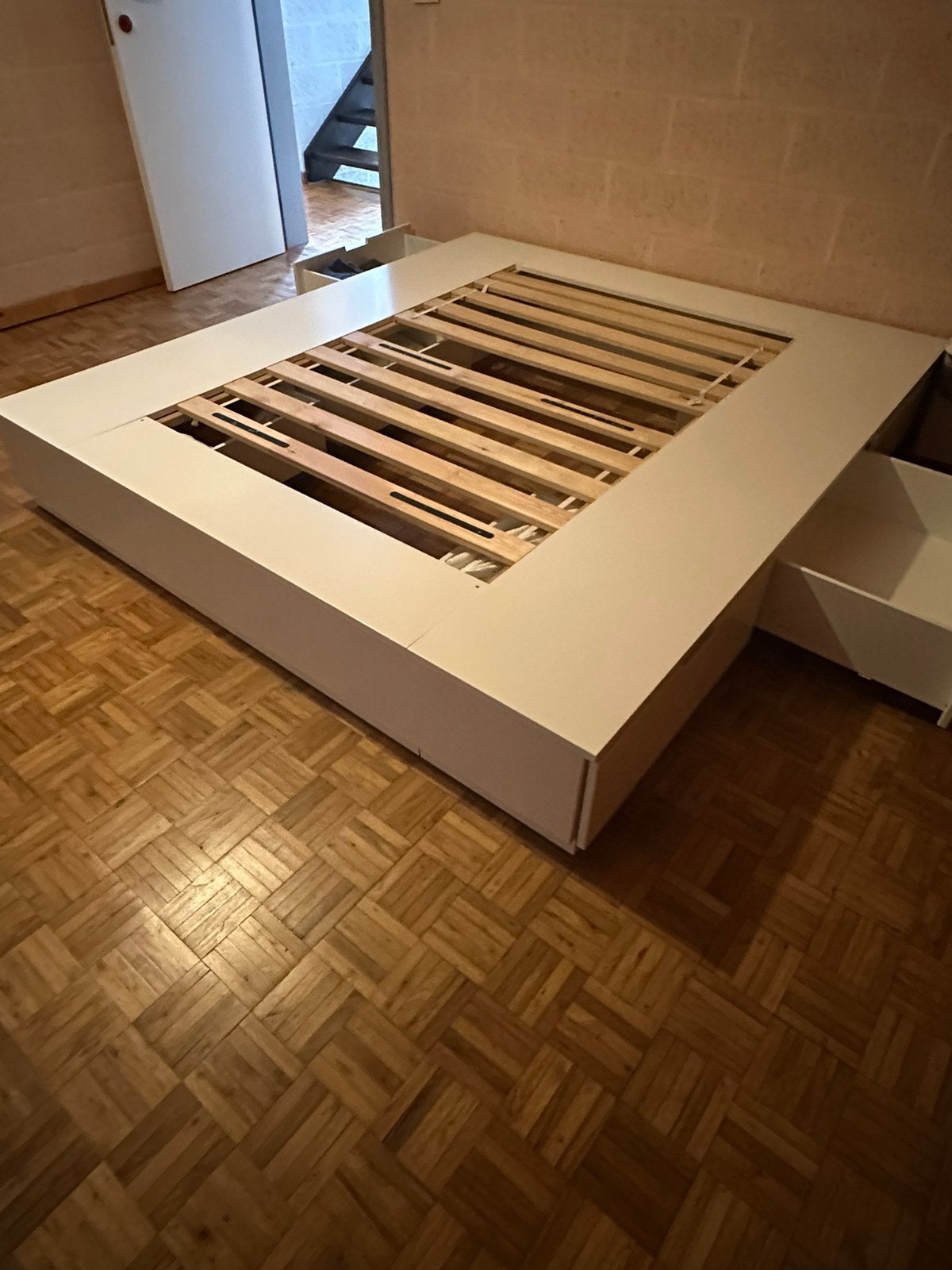 Bedframe met lades 180x200 Ikea, Ophalen, Zo goed als nieuw