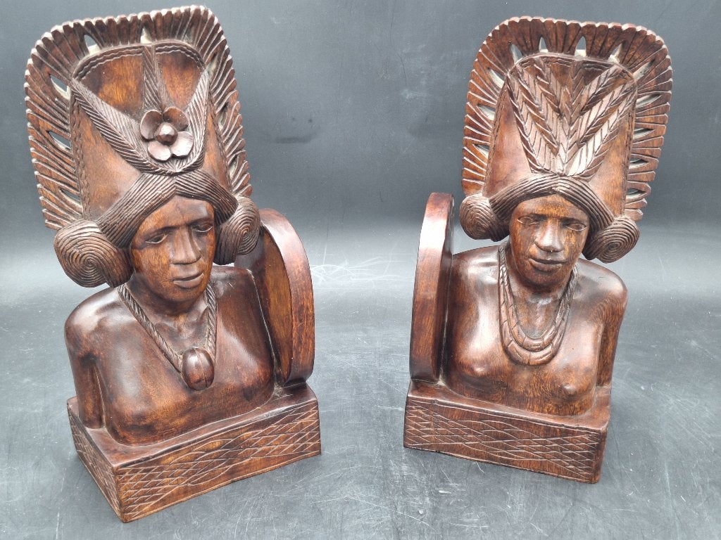 2 handgesneden houten Balinees boekensteunen, jaren 50, Ophalen of Verzenden