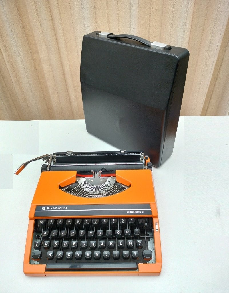 Typemachine SILVER-REED SILVERETTE. 1979. Oranje. AZERTY, Diversen, Bureau-accessoires, Gebruikt, Ophalen of Verzenden