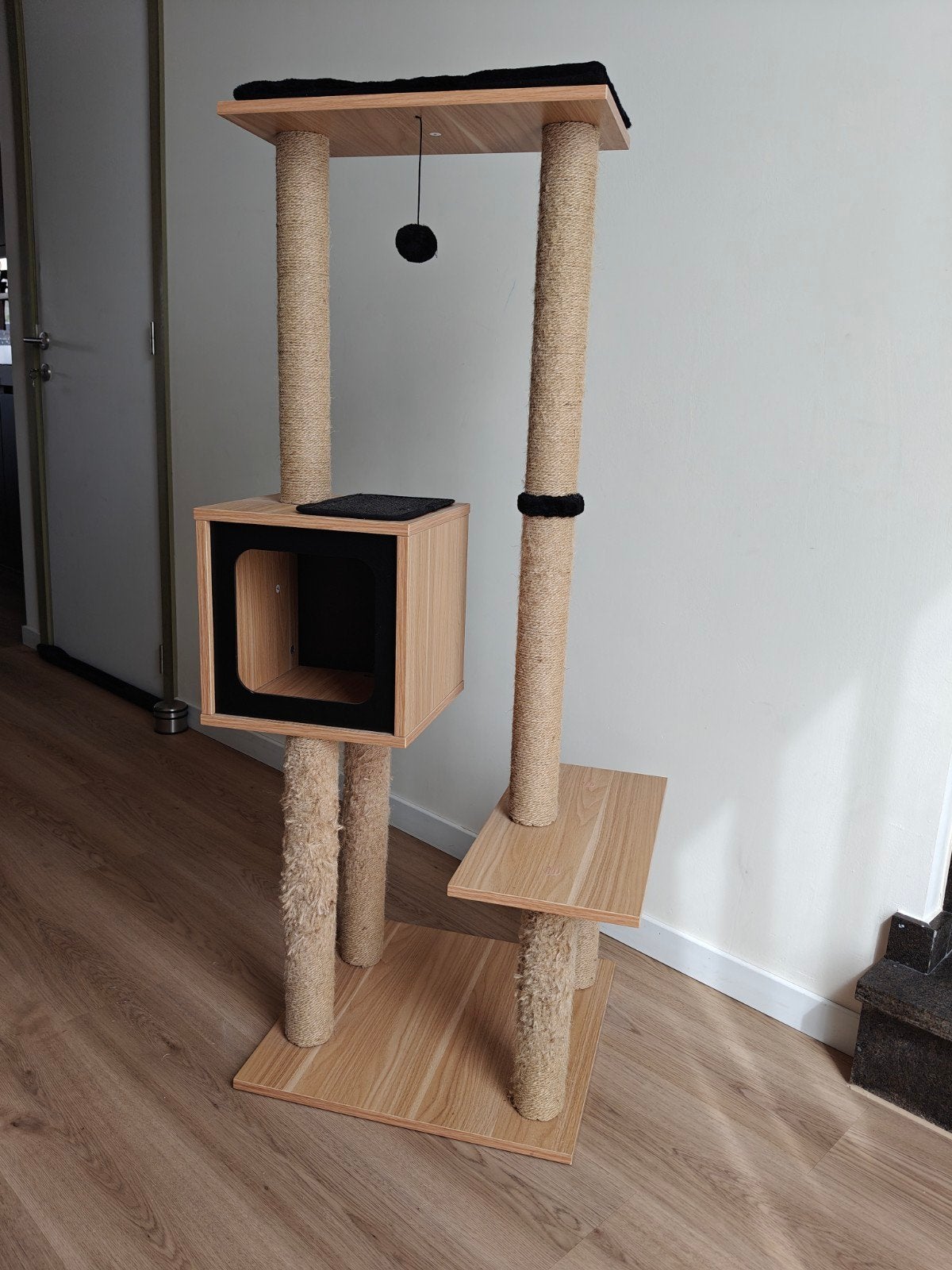 Moderne kattenkrabpaal, 130 cm, Ophalen, Krabpaal