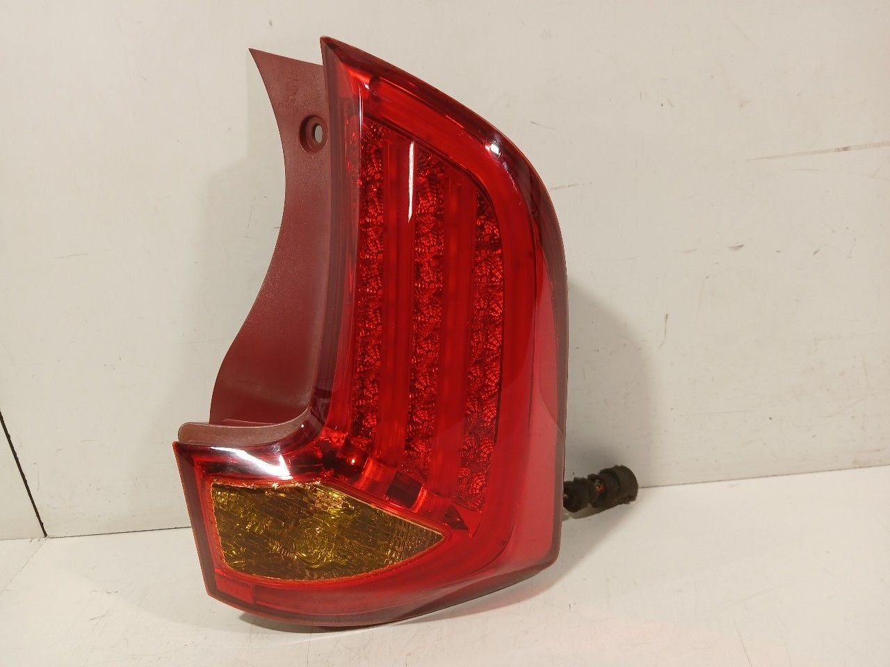 Achterlicht links buiten Kia Picanto, Auto-onderdelen, Onderdelen@venauto.nl, Van der Ven Autorecycling B.V., Ettenseweg 76, 4706 PB Roosendaal, The Netherlands