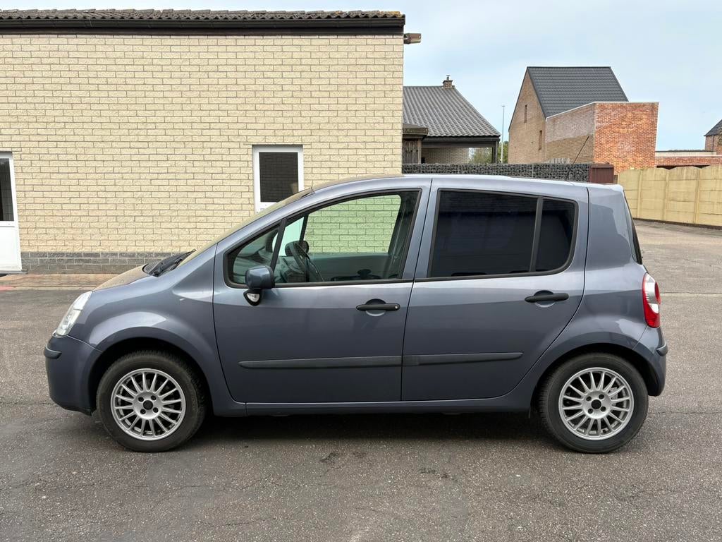 Renault Modus 1.5 dCi, Auto's, 50 kW, https://public.car-pass.be/vhr/e14c77e8-e5e3-4a88-8c77-0076f06d0851, Bedrijf, 5 deurs