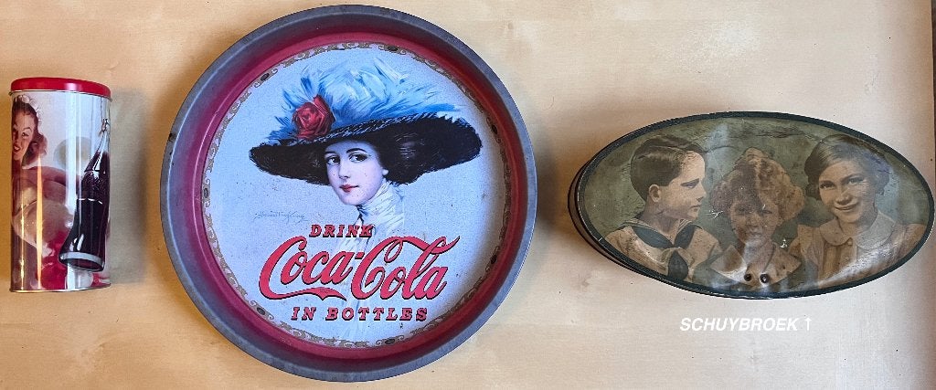 Lot 47 vintage verzamelblikken & metalen dienbladen, Verzamelen, Ophalen, Gebruikt, Overige, Overige merken