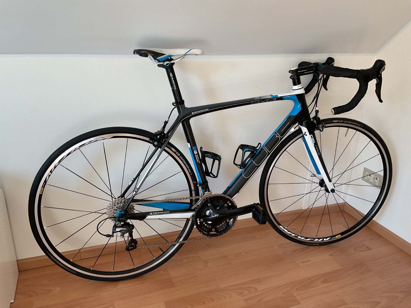 Vélo de route Cube Axial Carbon Ultegra pour femmes Vélo de, Frein sur jante, Femmes, Enlèvement, 53 à 57 cm