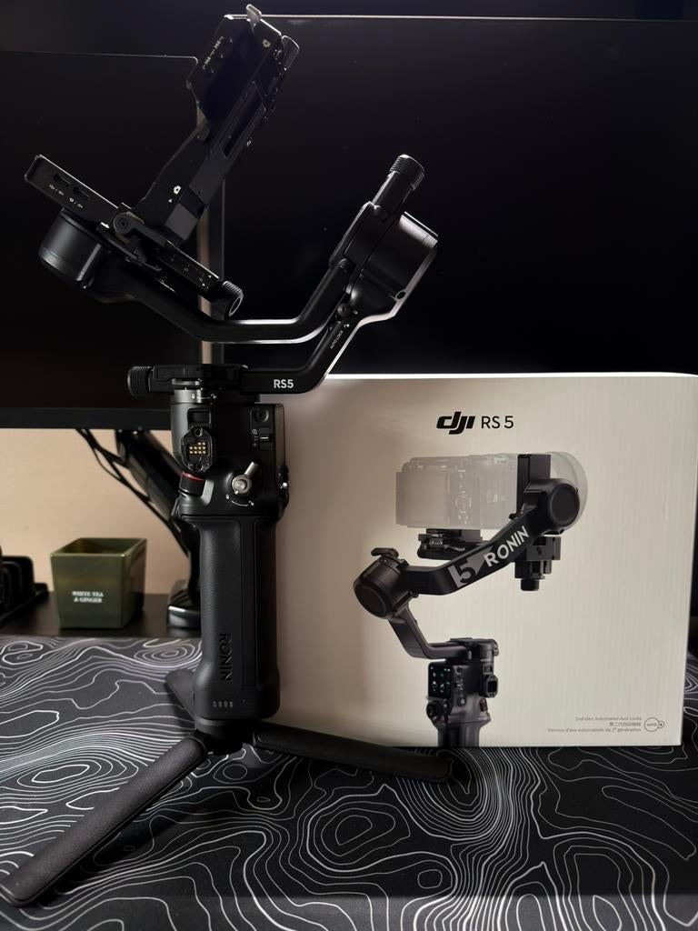 DJI RS5 Gimbal  — Boîte complète, Enlèvement, Comme neuf, Trépied