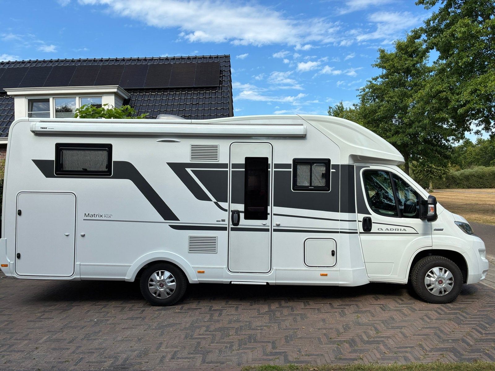 ‼️Prachtige Adria Matrix 670 DL plus ‼️Face to Face bj 2022, Chemisch toilet, Ringverwarming, Fiat, Particulier