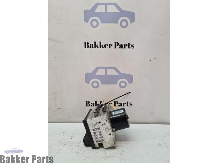 ABS Pomp van een Dodge RAM, Gebruikt, -, -, Dodge
