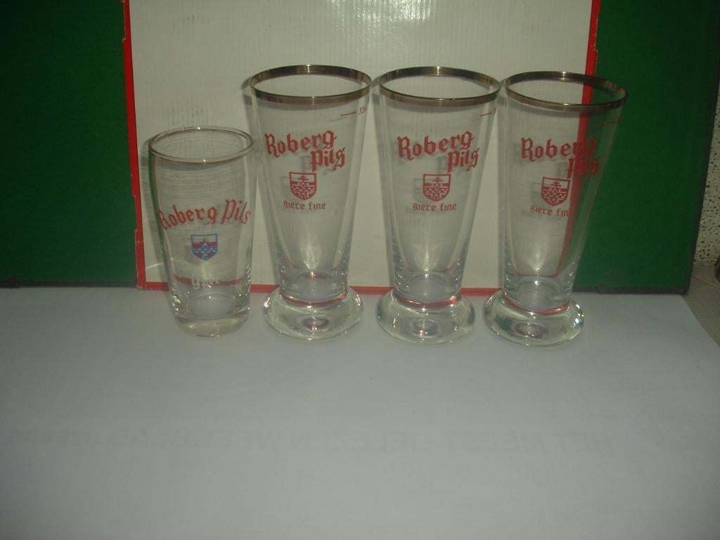 Bierglas Roberg Pils, 33cl, brij. Roberg, Ophalen of Verzenden, Zo goed als nieuw, Glas of Glazen, Overige merken