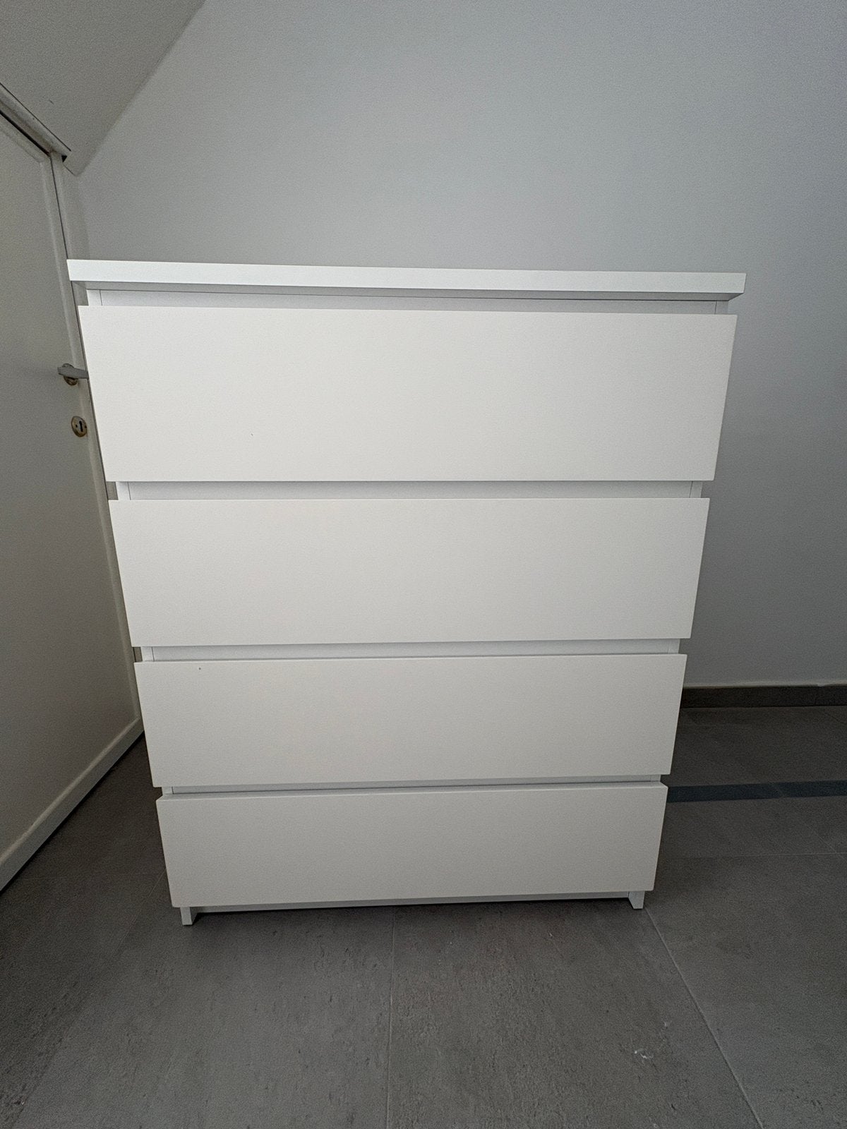 IKEA MALM à 4 tiroirs - 80x100 cm - État impeccable, Maison & Meubles, Armoires | Commodes, Comme neuf, Enlèvement