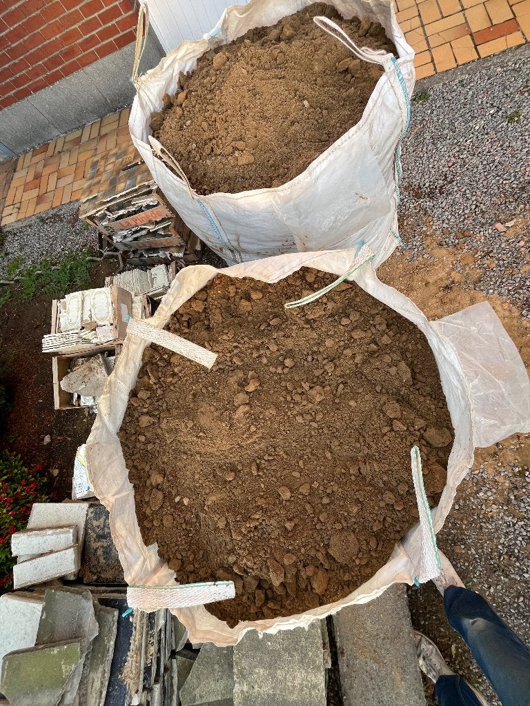 Gratis afgegraven zuivere aarde, Tuin en Terras, Ophalen