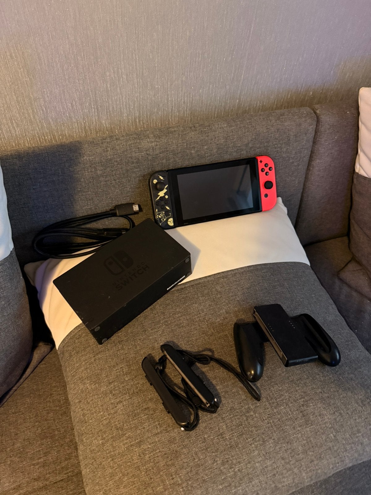 Nintendo Switch avec dock et accessoires, Enlèvement ou Envoi, Comme neuf