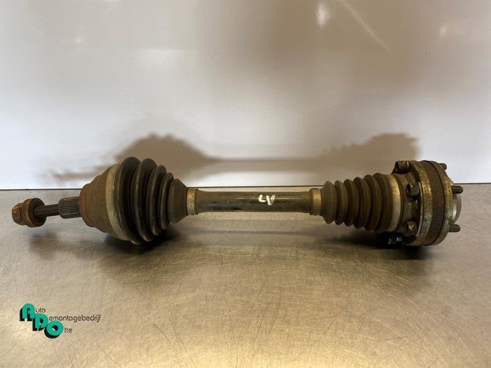 Aandrijfas links-voor van een Seat Leon (Leon 05-), Gebruikt, -, -, Ophalen of Verzenden