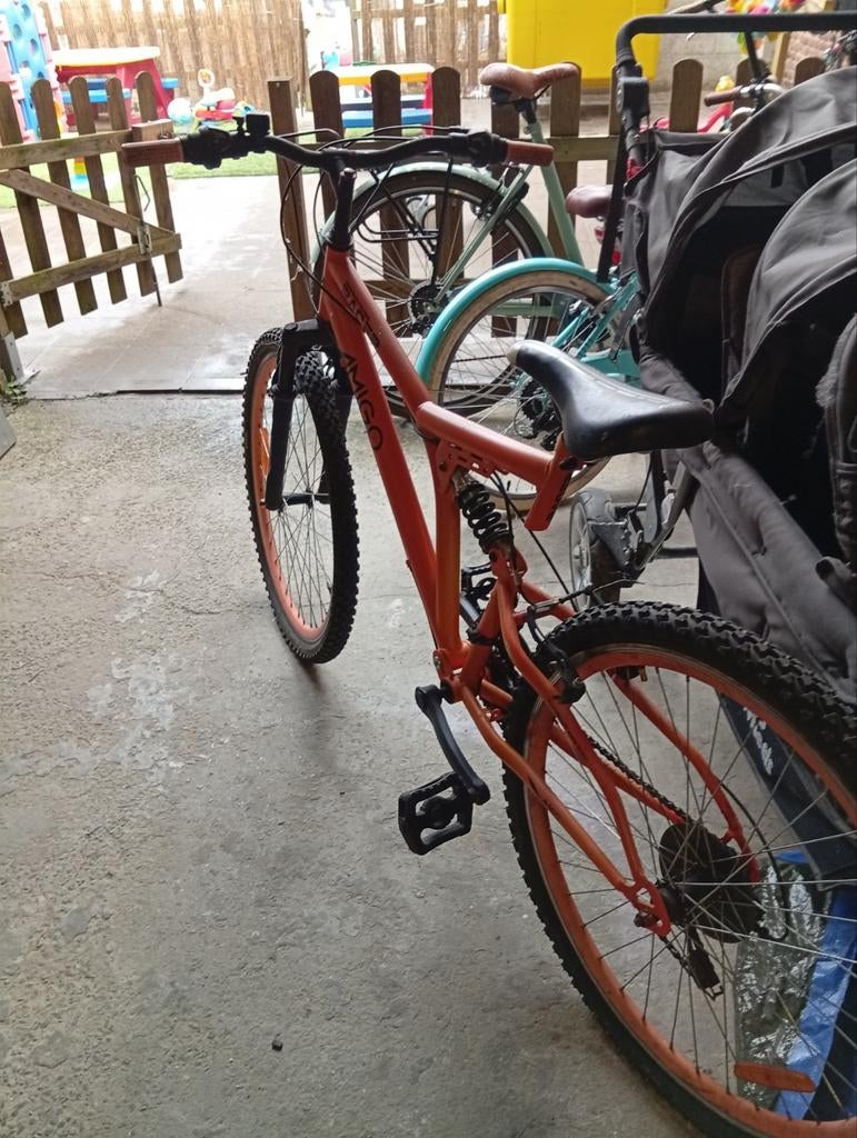 Amigo racer full suspension, Fietsen en Brommers, Fietsen | Cruisers en Lowriders, Ophalen